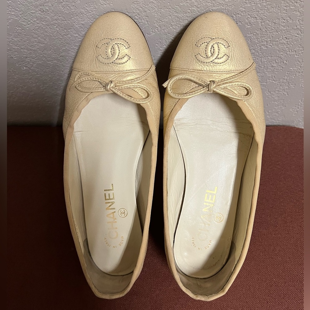 Chanel Ballet Flats Beige Gold color